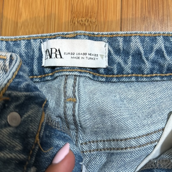 Zara Jeans - Picture 2 of 3